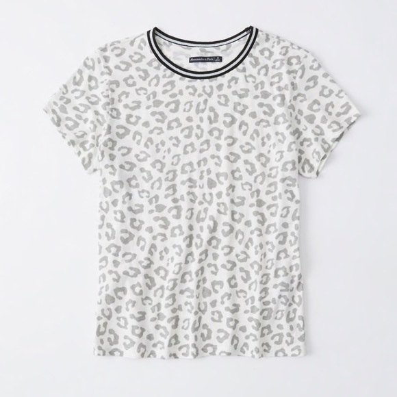 Abercrombie & Fitch Tops - Abercrombie cheetah print top